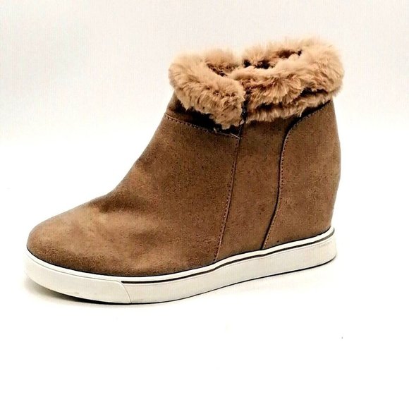 Maurices Womens Taryn Ankle Boot Tan Faux Suede Inside Wedge Zip Faux Fur Trim 9 - Picture 1 of 10